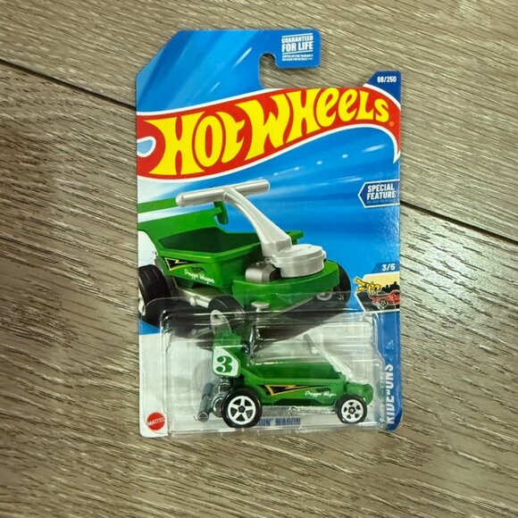 Hot Wheels Draggin' Wagon Green HW Ride Ons 68/250 - Picture 1 of 3